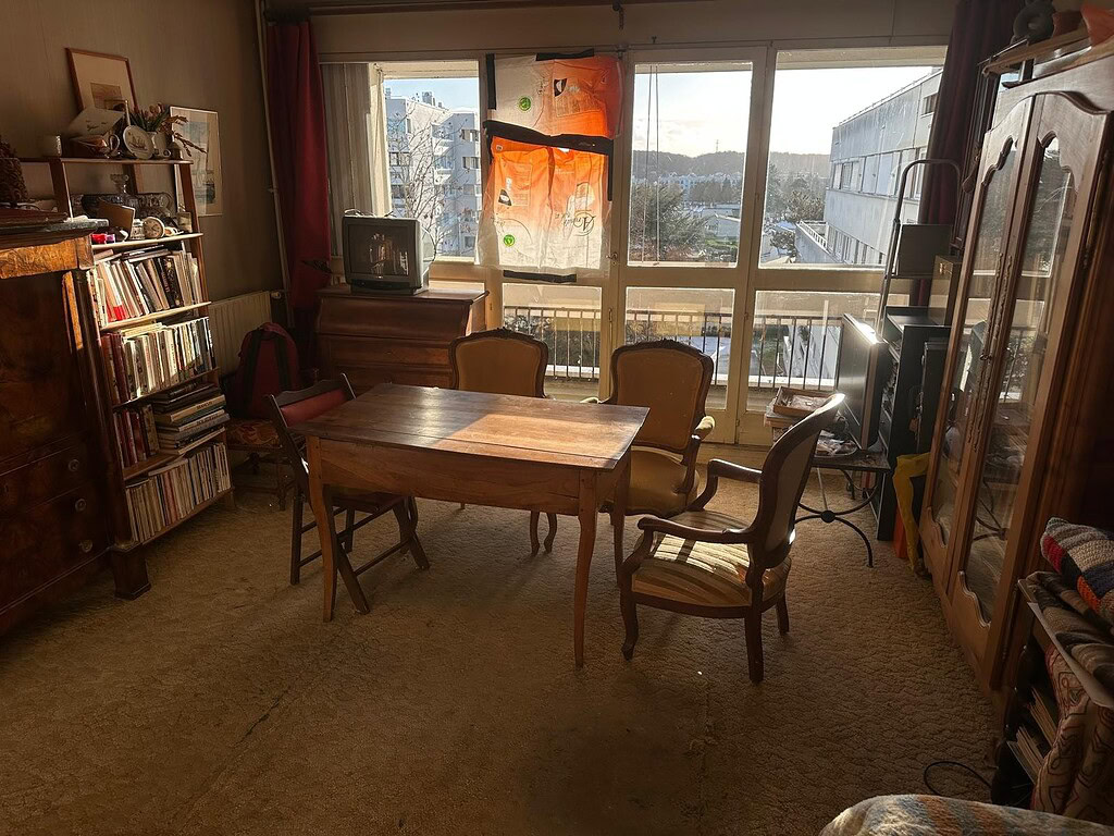 Débarras et nettoyage professionnel pour un intérieur propre et organisé.